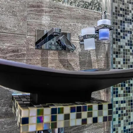 Tribunale Basement Mesyna