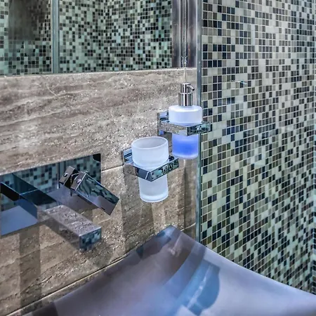 Tribunale Basement Apartament