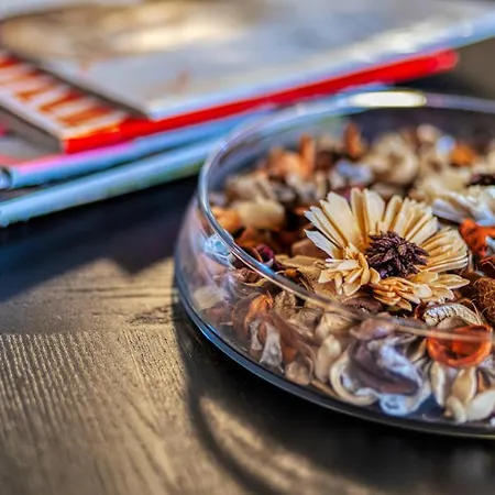 Tribunale Basement Apartament Mesyna